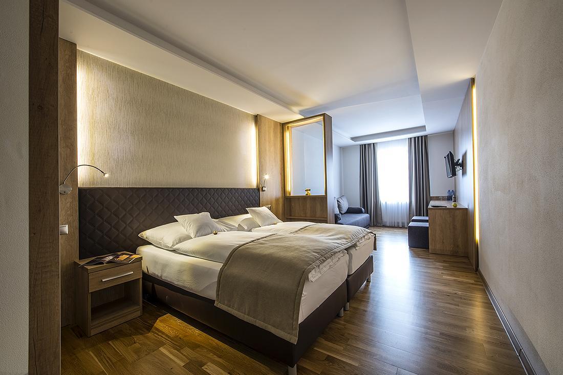 Penzion Berg Kezmarok Bagian luar foto